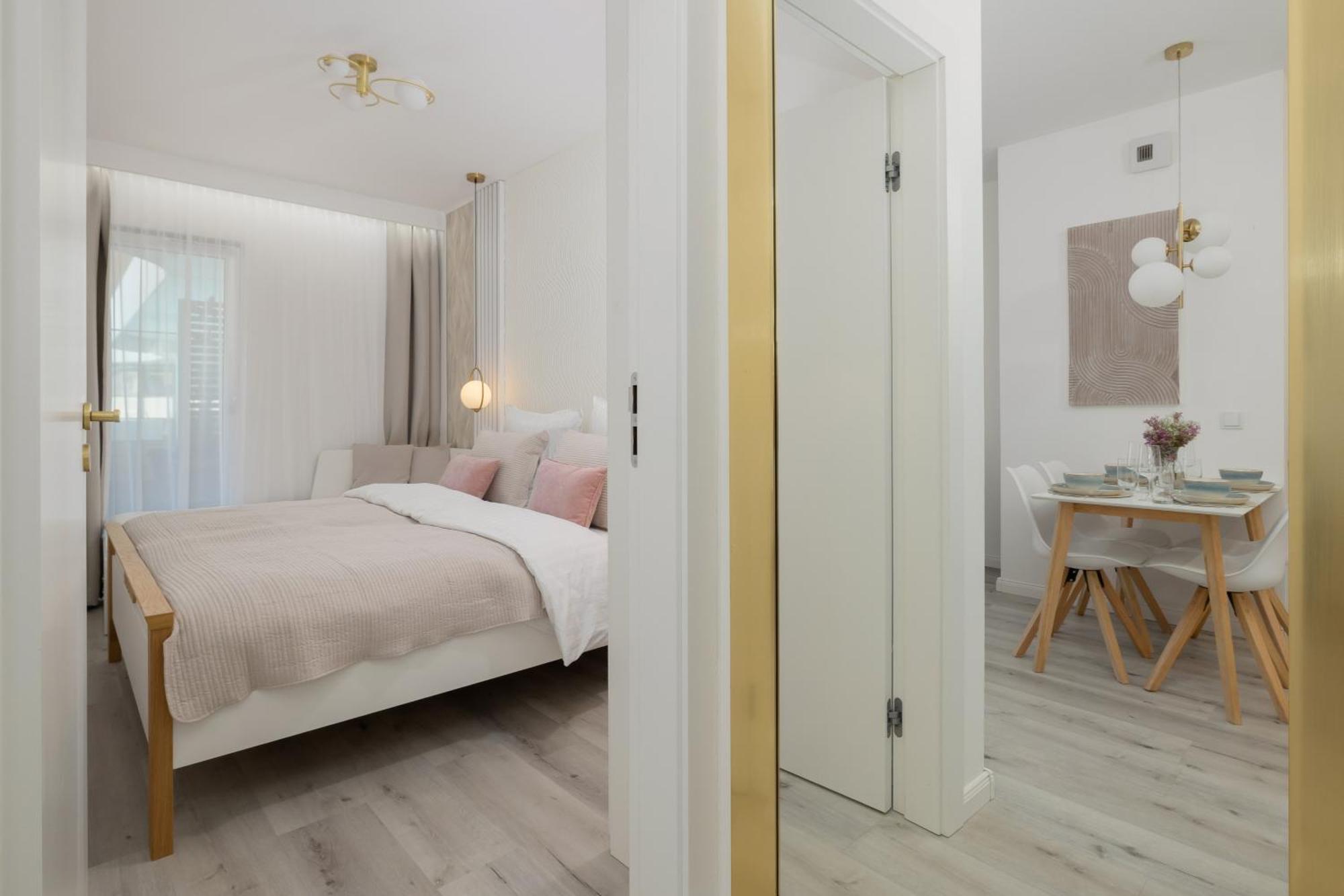 Baltic Waves Resort Apartment A012 Free Parking Miedzyzdroje Ngoại thất bức ảnh